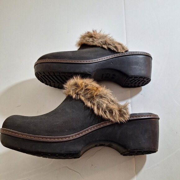 Crocs Womens Cobbler Nubuck Shoes Women 8 - Picture 6 of 8